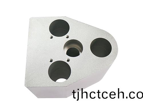 深(shen)入了(le)解CNC車(che)牀(chuang)加(jia)工